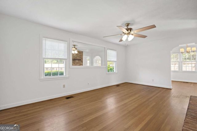 1217 E De Renne Avenue, Savannah, GA 31406