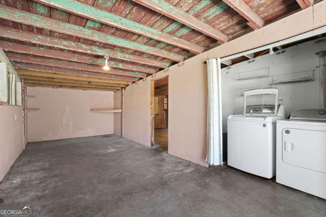 1217 E De Renne Avenue, Savannah, GA 31406