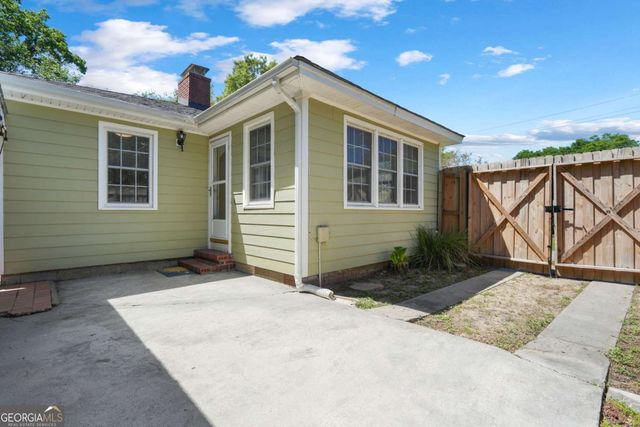 1217 E De Renne Avenue, Savannah, GA 31406