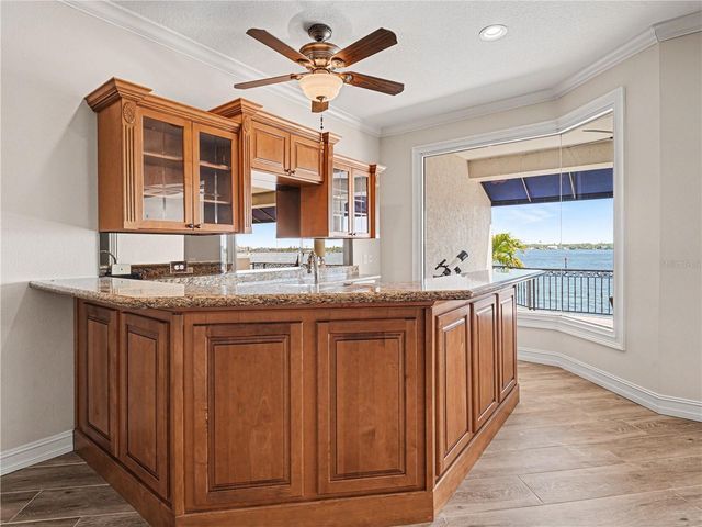 102 12TH AVENUE E, Palmetto, FL 34221