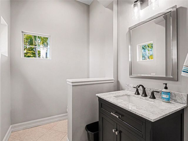 102 12TH AVENUE E, Palmetto, FL 34221