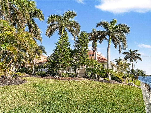 102 12TH AVENUE E, Palmetto, FL 34221