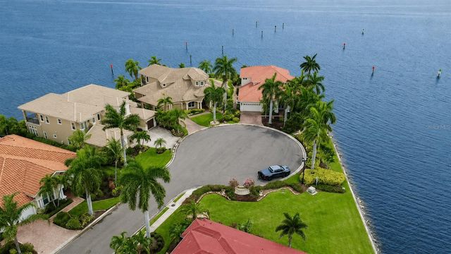 102 12TH AVENUE E, Palmetto, FL 34221