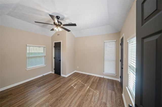 2804 Traveller Drive, League City, TX 77573