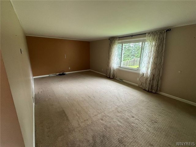 3777 Wolf Road, Hamburg, NY 14127