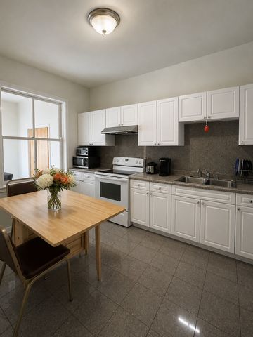 6532 N Glenwood Avenue 1, Chicago, IL 60626
