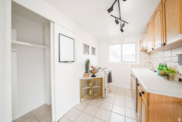 1005 E EMERSON AVE, Salt Lake City, UT 84105