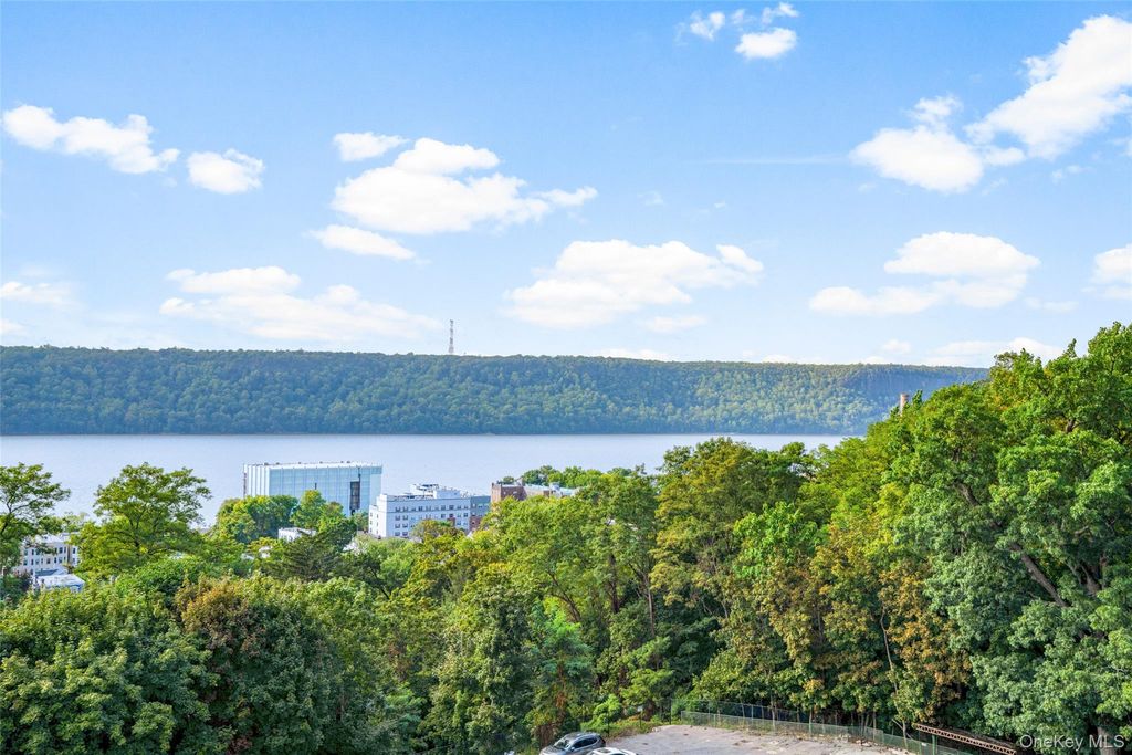 279 N Broadway 6T, Yonkers, NY 10701