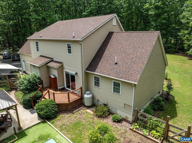 1356 KENTS MILL RD, Louisa, VA 23093