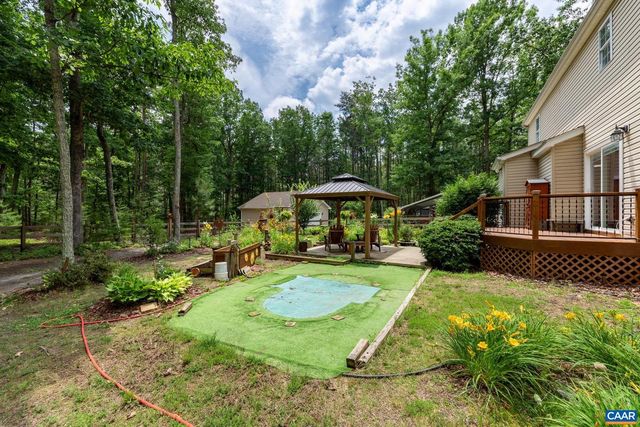 1356 KENTS MILL RD, Louisa, VA 23093