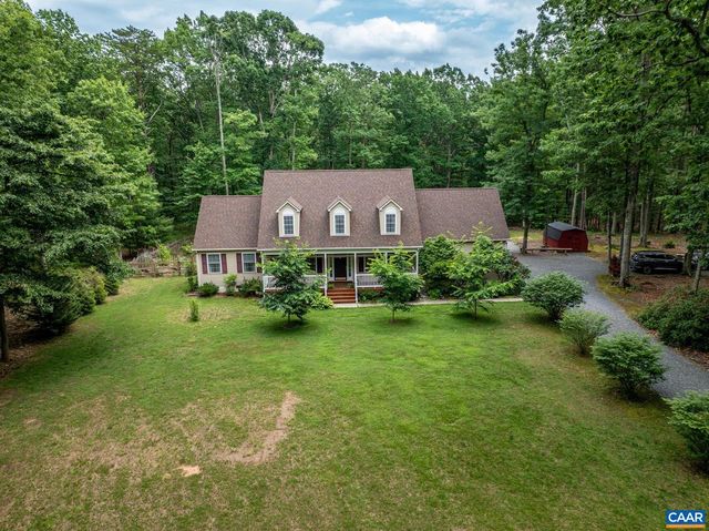 1356 KENTS MILL RD, Louisa, VA 23093