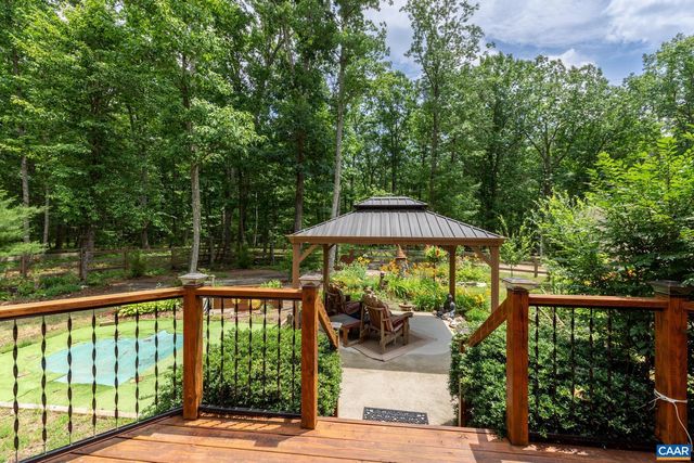 1356 KENTS MILL RD, Louisa, VA 23093