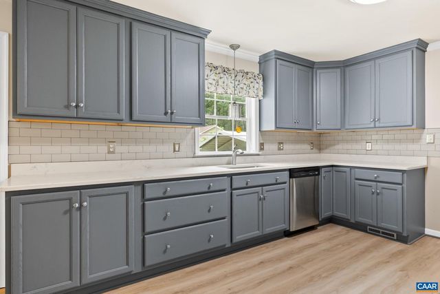 1356 KENTS MILL RD, Louisa, VA 23093