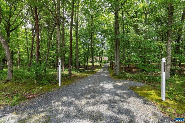 1356 KENTS MILL RD, Louisa, VA 23093