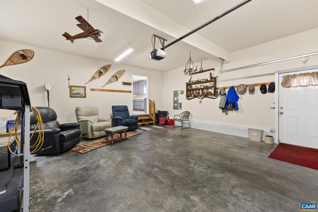 1356 KENTS MILL RD, Louisa, VA 23093