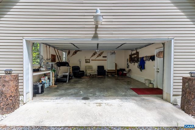 1356 KENTS MILL RD, Louisa, VA 23093