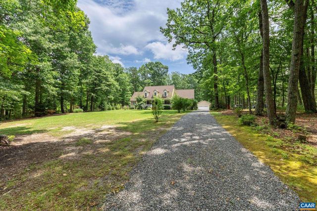 1356 KENTS MILL RD, Louisa, VA 23093