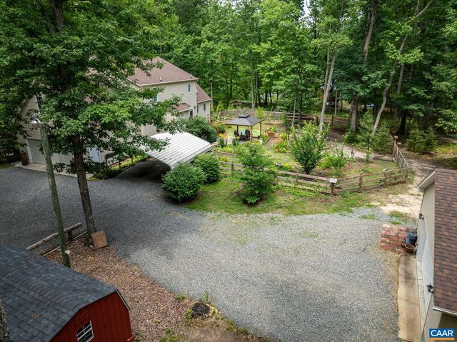 1356 KENTS MILL RD, Louisa, VA 23093