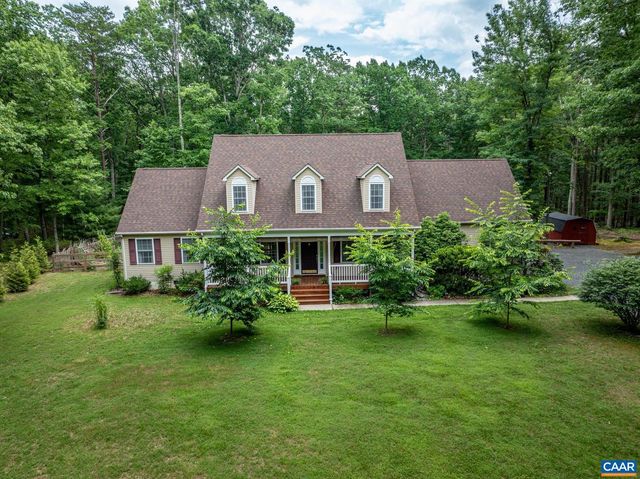 1356 KENTS MILL RD, Louisa, VA 23093
