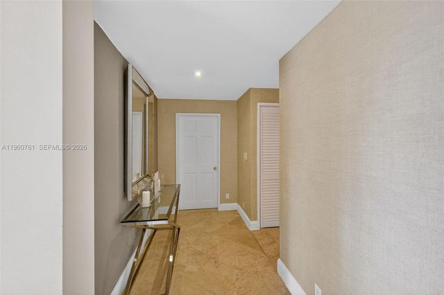 19237 Fisher Island Dr 19237, Miami Beach, FL 33109