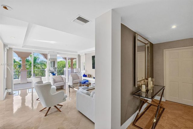 19237 Fisher Island Dr 19237, Miami Beach, FL 33109