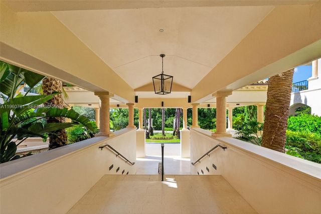 19237 Fisher Island Dr 19237, Miami Beach, FL 33109