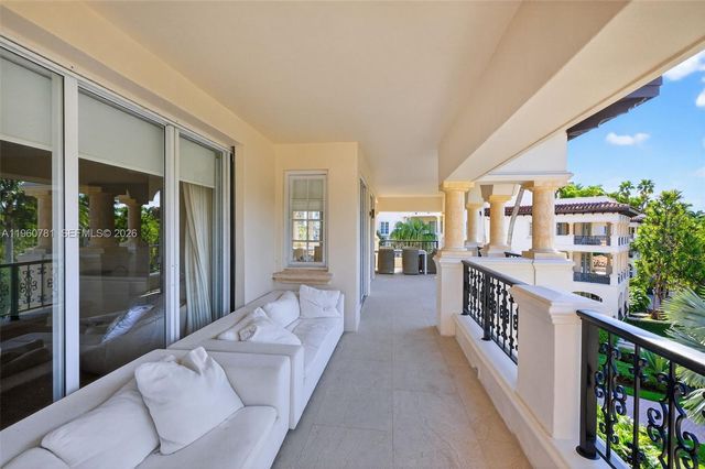 19237 Fisher Island Dr 19237, Miami Beach, FL 33109