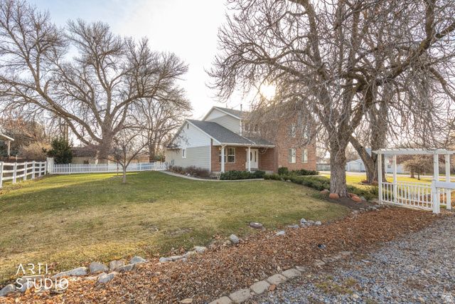 285 W CENTER ST, Kaysville, UT 84037