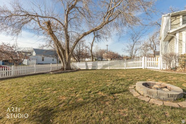 285 W CENTER ST, Kaysville, UT 84037