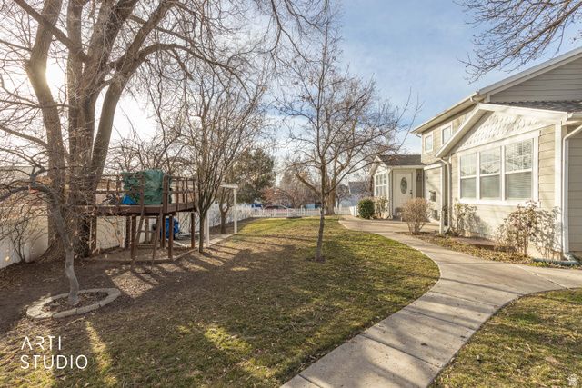 285 W CENTER ST, Kaysville, UT 84037