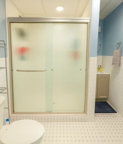 1223 Greenfield Avenue, Waukegan, IL 60085