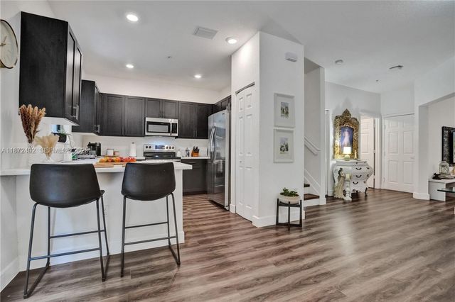 136 SW 185th Way, Pembroke Pines, FL 33029