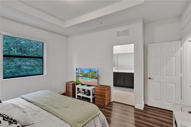 136 SW 185th Way, Pembroke Pines, FL 33029