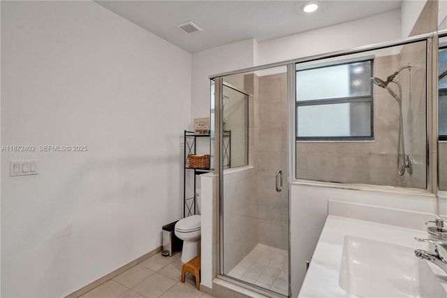 136 SW 185th Way, Pembroke Pines, FL 33029