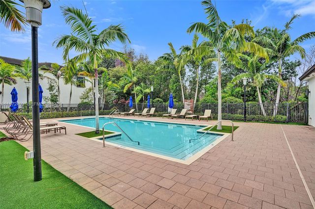 136 SW 185th Way, Pembroke Pines, FL 33029