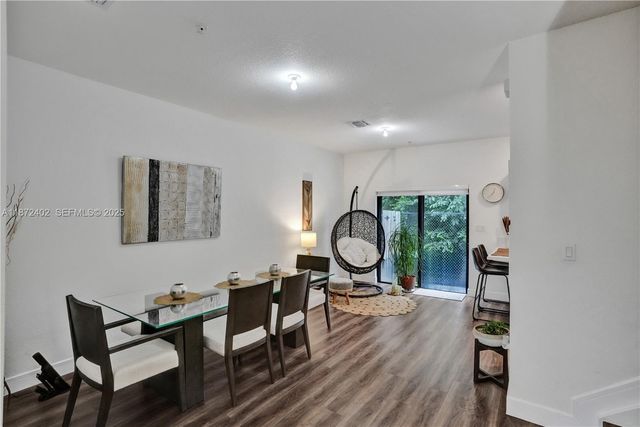 136 SW 185th Way, Pembroke Pines, FL 33029