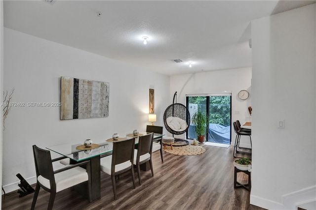 136 SW 185th Way, Pembroke Pines, FL 33029