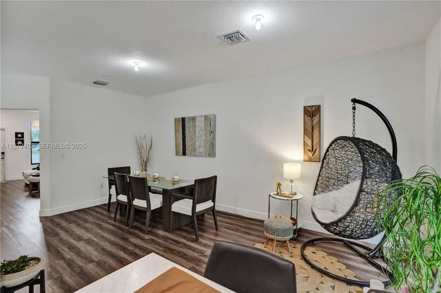 136 SW 185th Way, Pembroke Pines, FL 33029