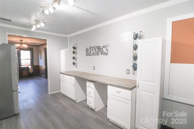 605 US 70 Highway W, Hildebran, NC 28637