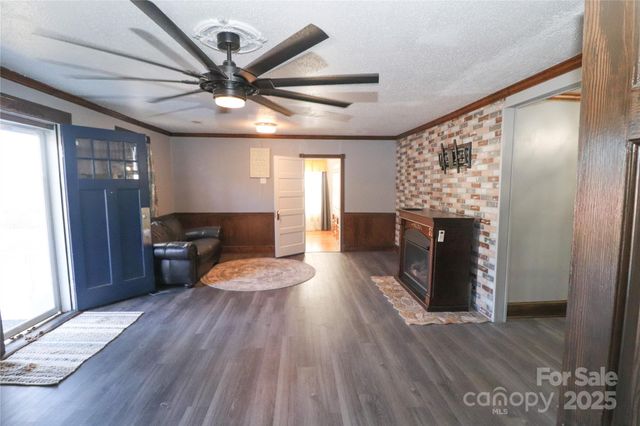 605 US 70 Highway W, Hildebran, NC 28637