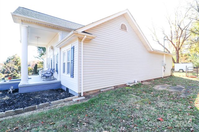 605 US 70 Highway W, Hildebran, NC 28637