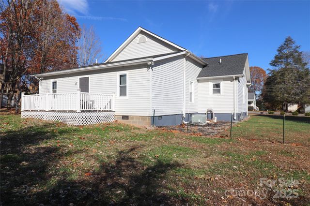 605 US 70 Highway W, Hildebran, NC 28637
