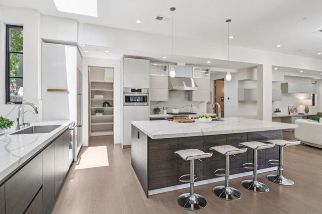 2280 Saint Francis Drive, Palo Alto, CA 94303
