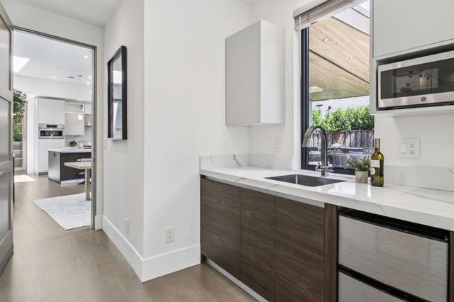 2280 Saint Francis Drive, Palo Alto, CA 94303