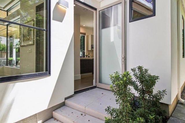 2280 Saint Francis Drive, Palo Alto, CA 94303