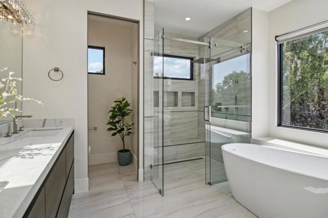 2280 Saint Francis Drive, Palo Alto, CA 94303