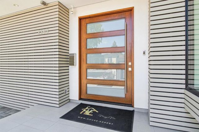 2280 Saint Francis Drive, Palo Alto, CA 94303