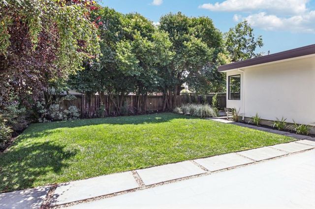 2280 Saint Francis Drive, Palo Alto, CA 94303