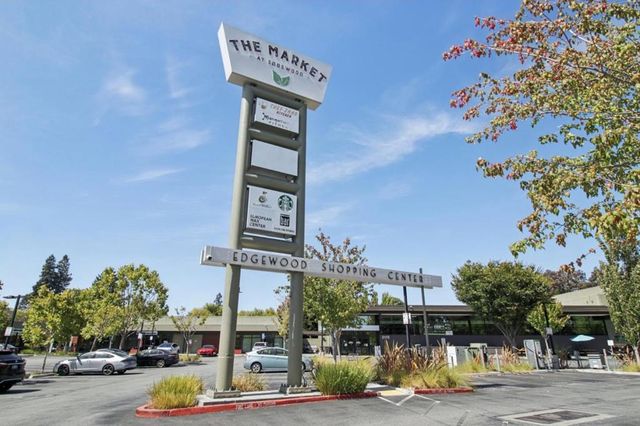 2280 Saint Francis Drive, Palo Alto, CA 94303