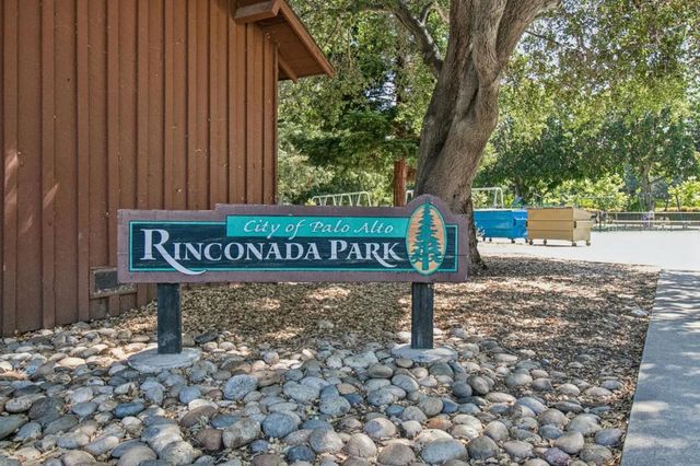 2280 Saint Francis Drive, Palo Alto, CA 94303